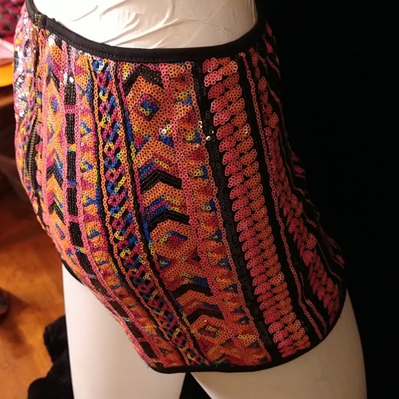 Forever 21 Sequin short - Picture 4 of 5